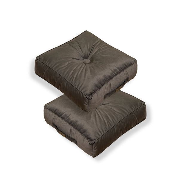Deux poufs en velours gris foncé de 40x40 cm, épais de 14 cm, pour intérieur, coussins de sol modernes.