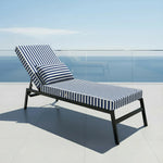 Matelas transat premium 190x60 cm, rayures bleu marine, épais 10 cm avec têtière, déhoussable pour bains de soleil.