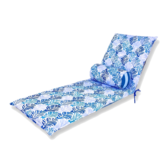 Ligbedkussen 195x60, Blauw bladpatroon, met nekrol, op een witte achtergrond