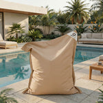 Finition et coutures pouf beige