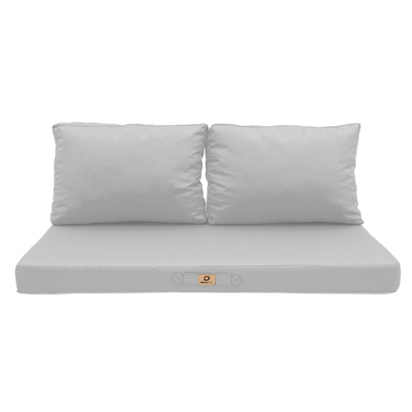 Ensemble de coussins gris galet pour salon jardin, déhoussables et anti-UV, comprenant une assise et deux dossiers.