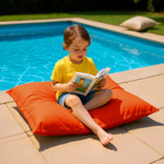 Ambiance jardin avec pouf orange