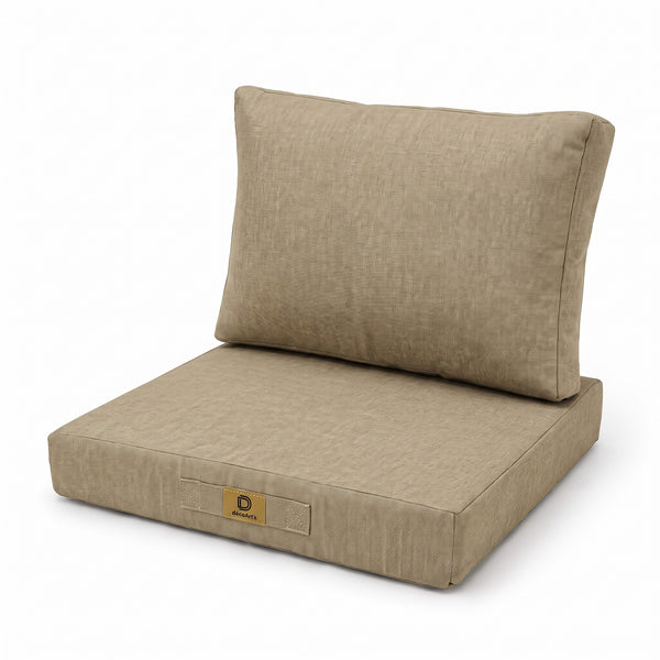 Fauteuilkussenset met linnenlook in Beige, 60×60 cm (zitting + rugleuning), op een witte achtergrond, driekwartaanzicht