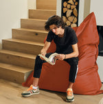 Pouf géant XXL 180x140 cm en terracotta, waterproof et déhoussable pour intérieur et extérieur, par Deco-arts.fr.