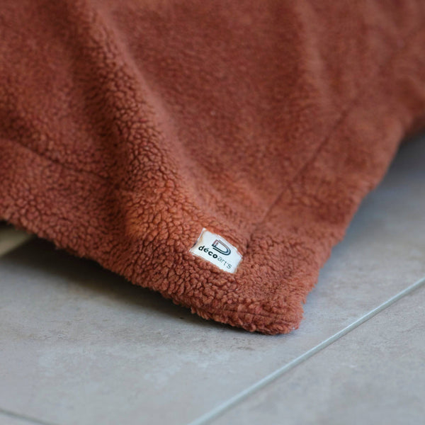 Pouf Intérieur XXL Housse Sherpa (Effet Mouton) Garnissage en flocon de mousse 190x155cm - Terracotta - Deco-arts.fr