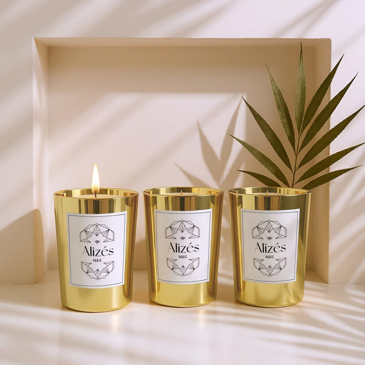 Trio Bougies La Parisienne – 3x180g – Ambre & Patchouli – Alizés - Deco-arts.fr