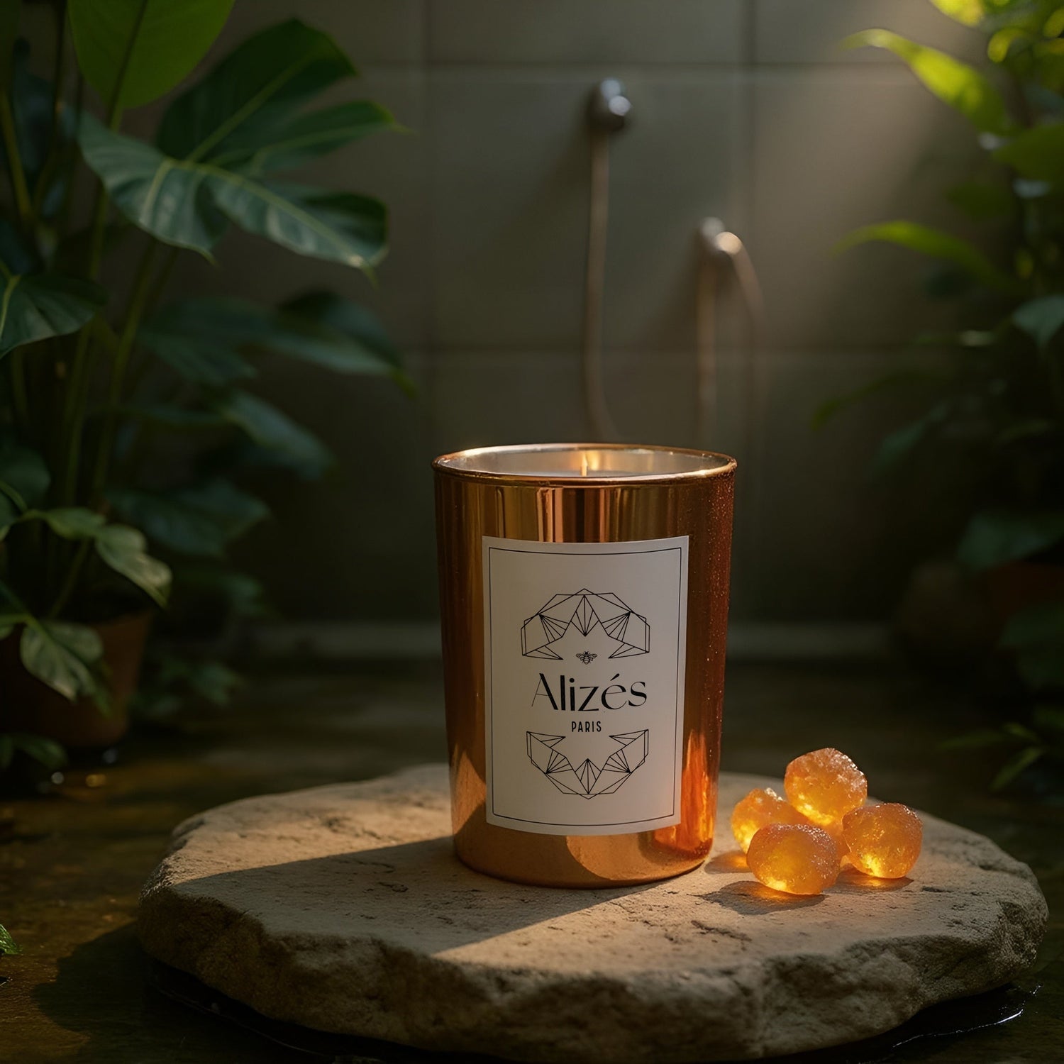 Bougie parfumée naturelle  – Cire d’abeille 180g – Ambre & Rose - Deco-arts.fr