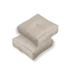 Deux poufs en velours gris clair de 40x40 cm, épais de 14 cm, pour intérieur, avec coussins de sol confortables.