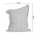 Ambiance jardin avec pouf gris clair