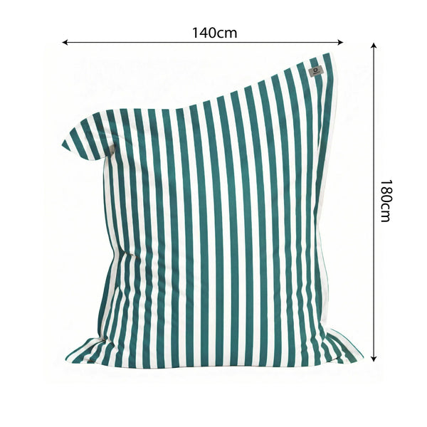 Ambiance jardin avec pouf vert