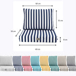 Ambiance jardin avec coussin bleu marine