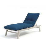 Matelas bain de soleil bleu pétrole Decoartss, épais 12cm, imperméable, pour relaxation extérieure, vue de face sur le matelas.