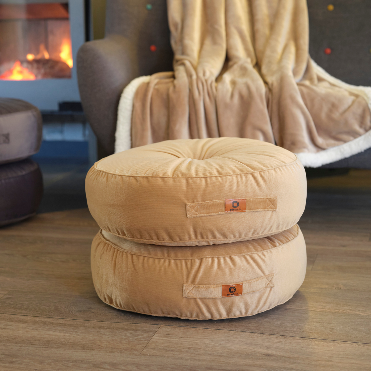 Set of 2 Round Velvet Poufs Beige