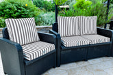 Coussins pour salon de jardin déhoussable 60x60cm - Rayure Gris foncé - Deco-arts.fr