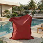 Finition et coutures pouf rouge piment