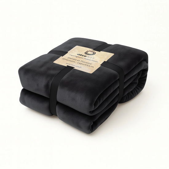 Plaid gris anthracite 150x200 cm en situation extérieure