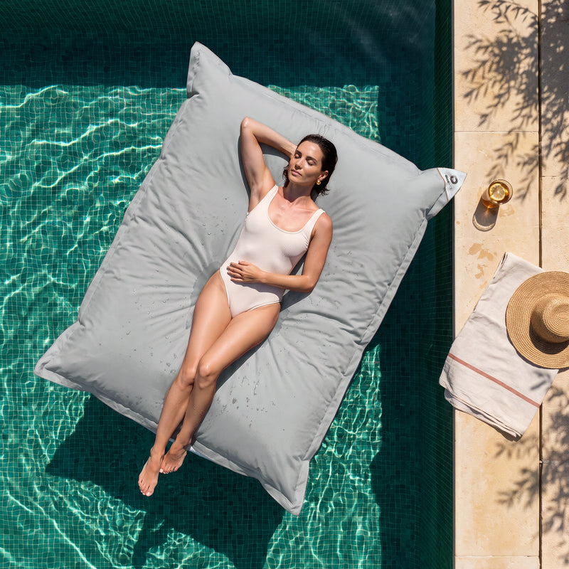 Pouf Géant Flottant 180x140 Gris Galet - Piscine & XXL (Billes)