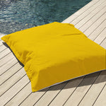 Pouf géant flottant jaune miel de 180x140 cm, en billes, pour piscine, de la marque Deco-arts.fr, déhoussable et confortable.