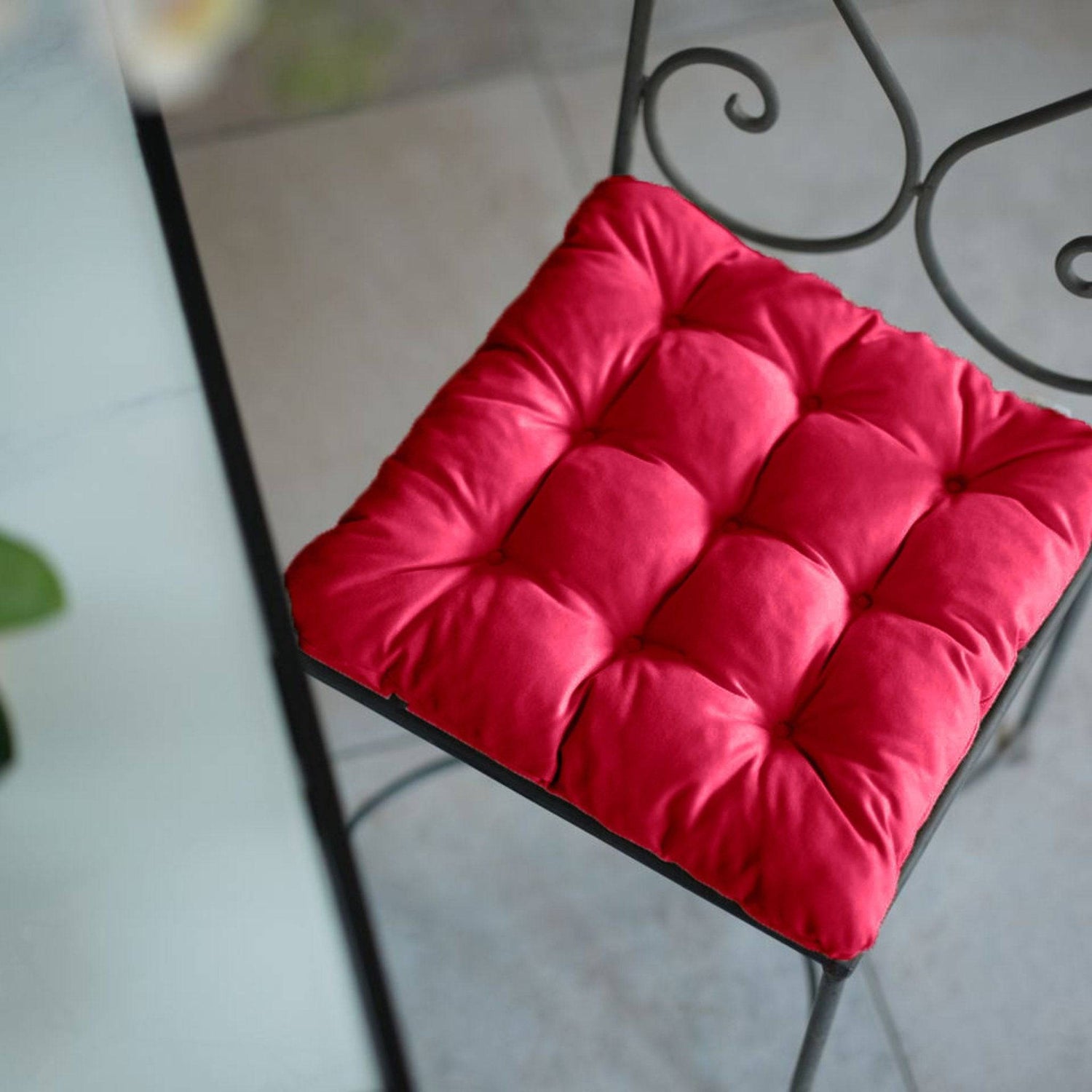 Relaxdays Coussin de chaise lot de 4 lavable 10 cm épaisseur doux moelleux  pour siège de jardin à nouer 40 x 40 cm polyester, rouge